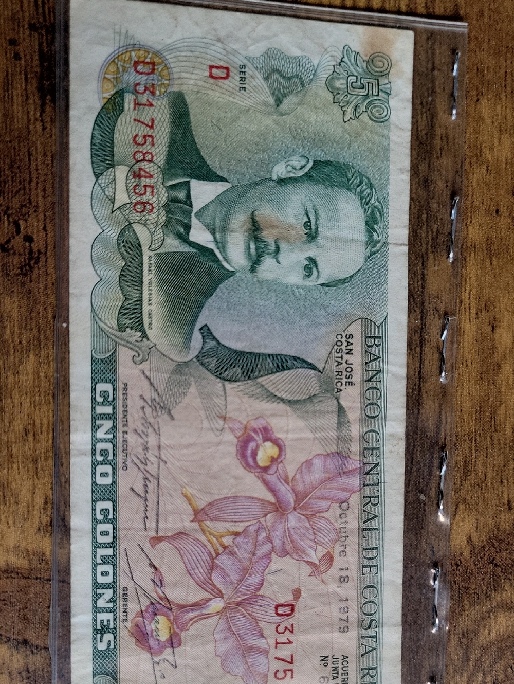 Vintage Costa Rica Cinco Colones Banknote - Green & Pink